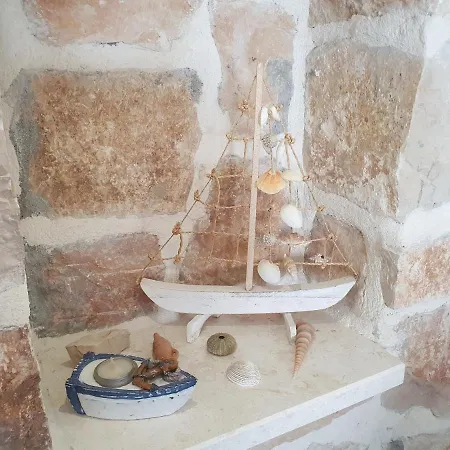 Pearl Of Kali, Island Ugljan - First Row To The Sea Apartment