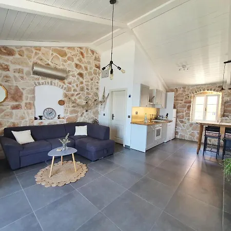 Apartamento Pearl Of Kali, Island Ugljan - First Row To The Sea