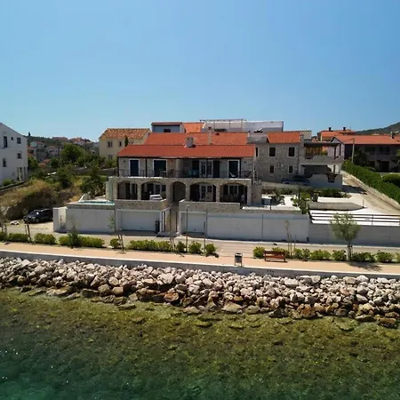 Appartement Pearl Of Kali, Island Ugljan - First Row To The Sea