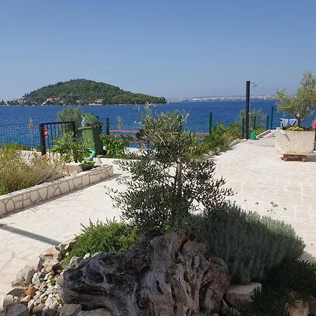 Pearl Of Kali, Island Ugljan - First Row To The Sea * Kali