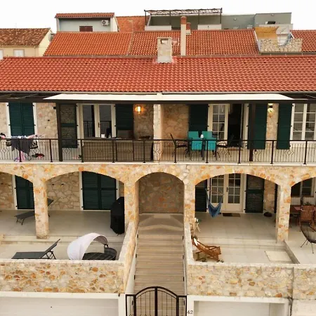 Apartman Pearl Of Kali, Island Ugljan - First Row To The Sea Kali