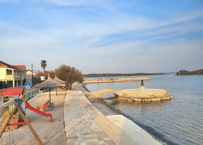 Pearl Of Kali, Island Ugljan - First Row To The Sea * 칼리