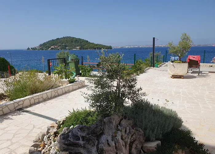 Pearl Of Kali, Island Ugljan - First Row To The Sea * 칼리